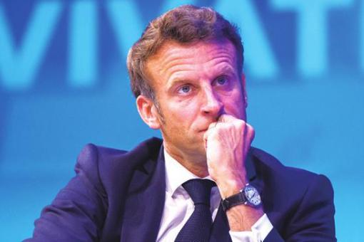 特朗普这是把马克龙当出头鸟打压，并且羞辱！美国时间周一深夜，他在回答有关“法国总