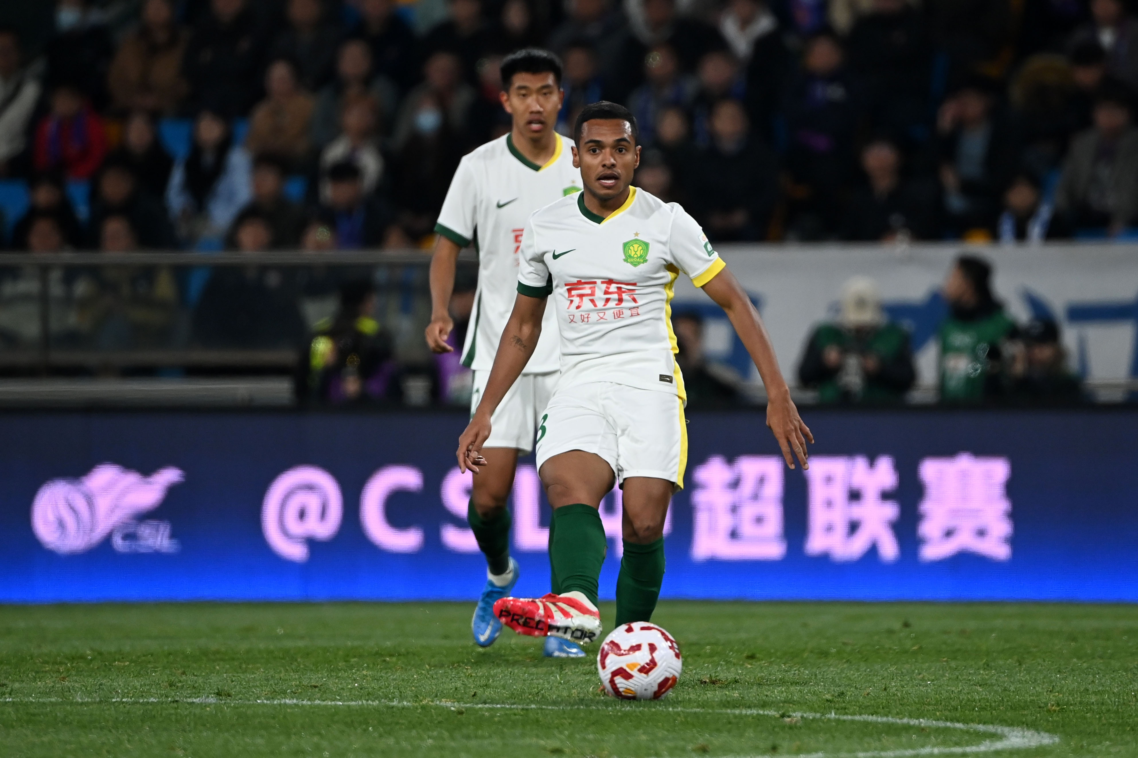 苗原: 为了给新外援安排坑位, 国安在推进斯帕吉奇或达万的解约