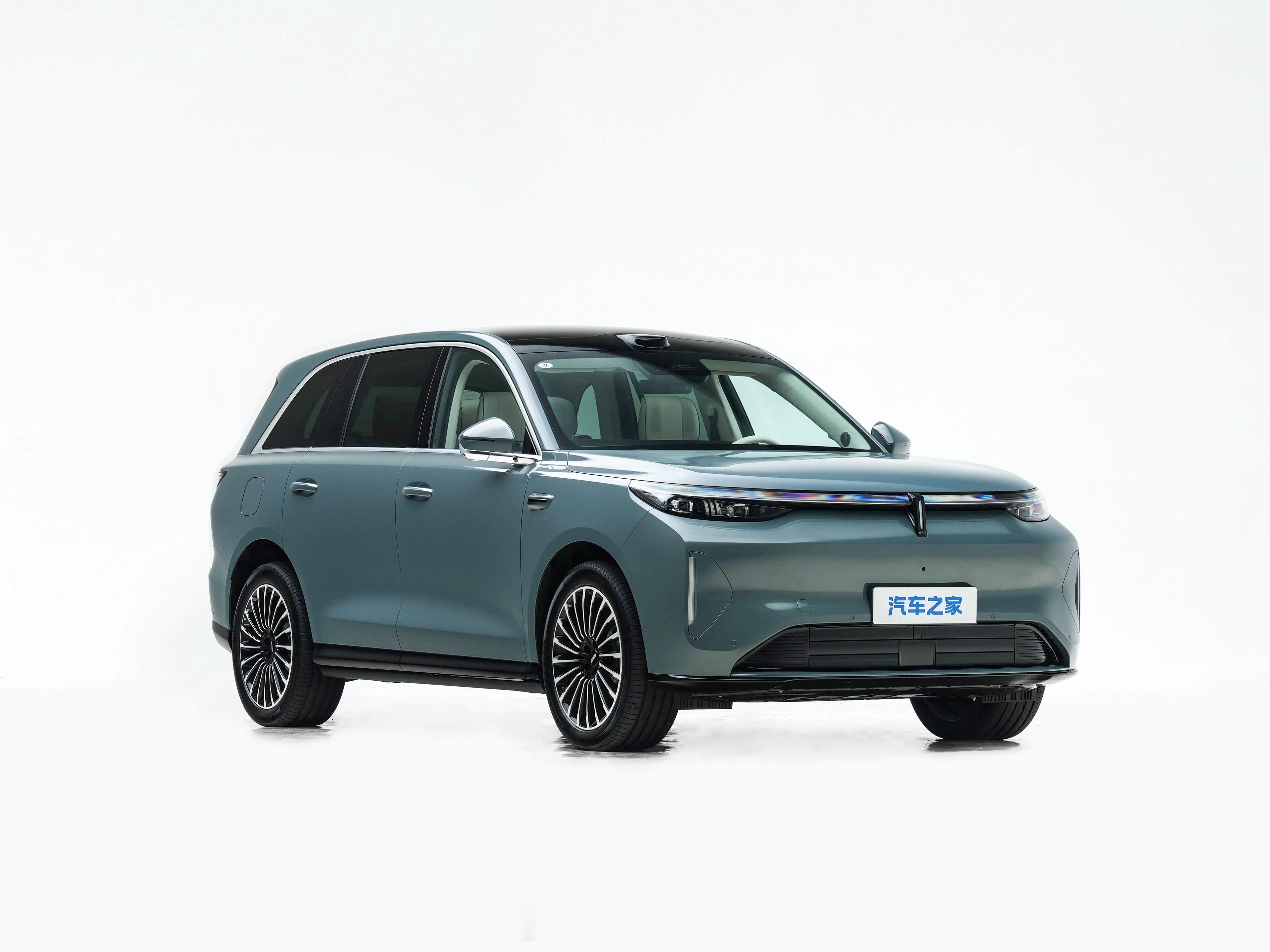 魏牌V8X上市，大五座SUV，豪华/运动双版本同步登场指导价23.98-31.5
