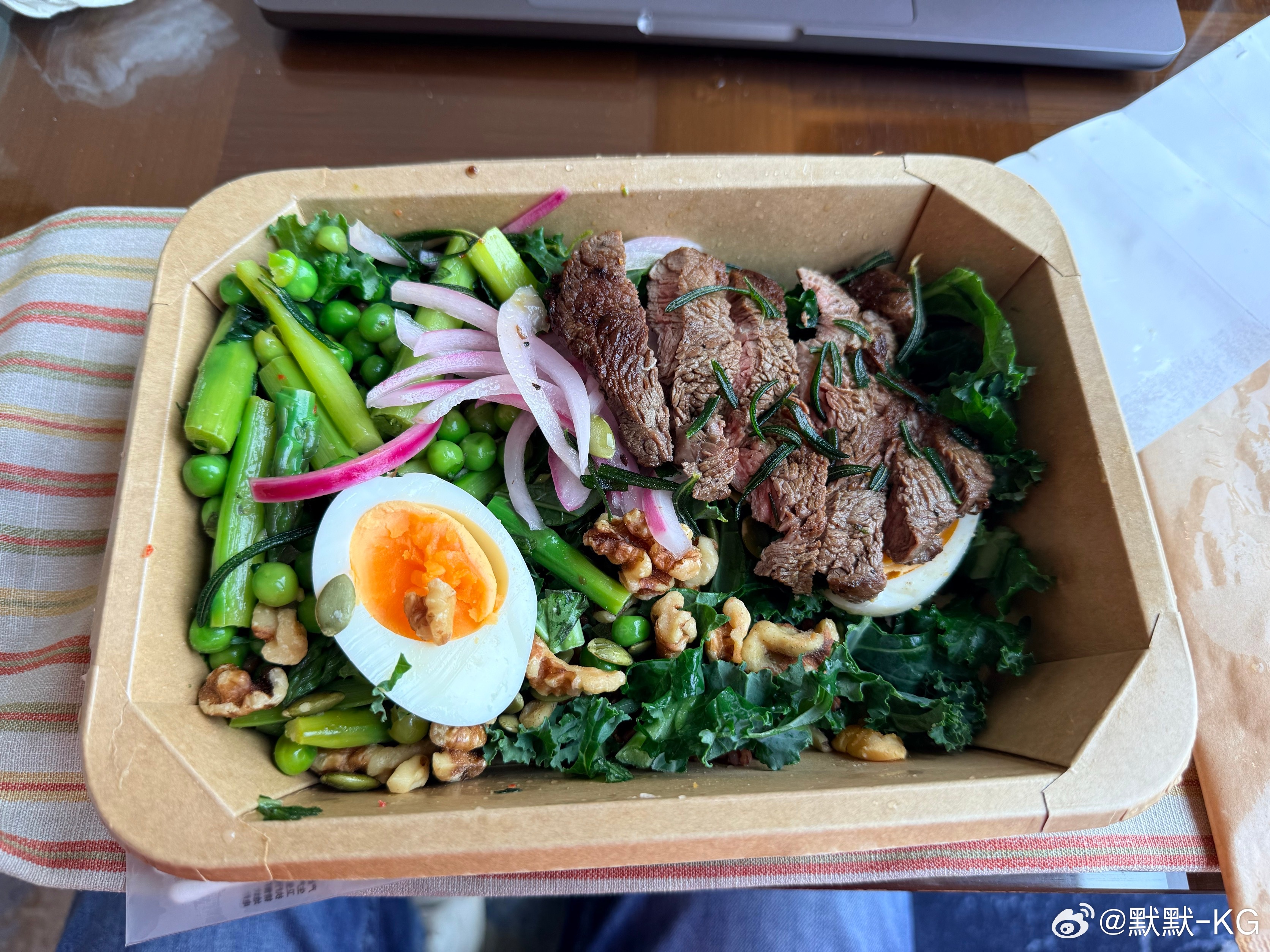 上海是真没啥好吃的外卖，被迫吃漂亮饭，准备下午饿肚子。