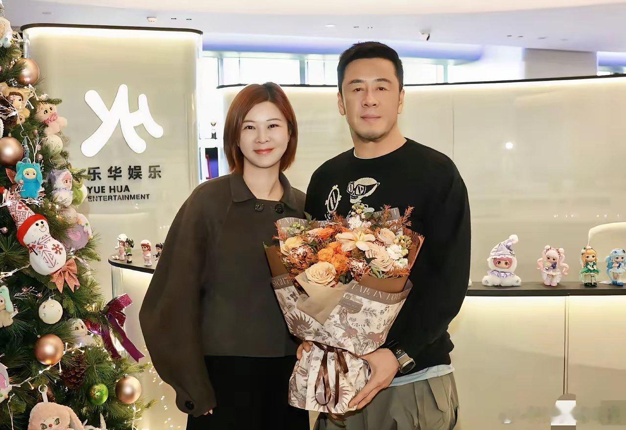 那英没想到孙楠也看呆了56岁的歌手杨坤，这事业怎么越混越回去了！今天，他发文正式