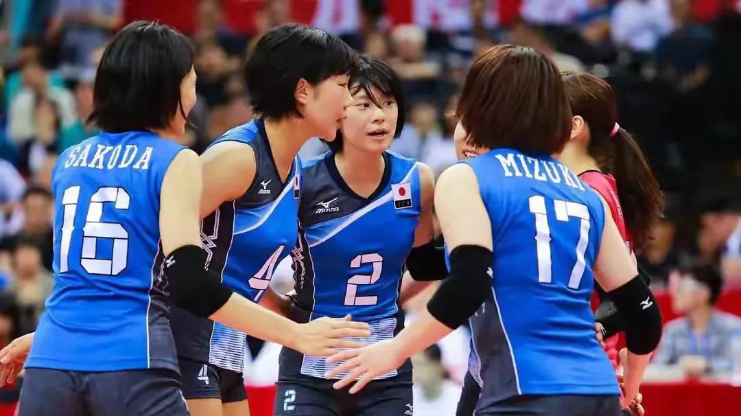 日本女排为什么输球？首先：比较荷兰队，土耳其要更强，这个强不仅在网口