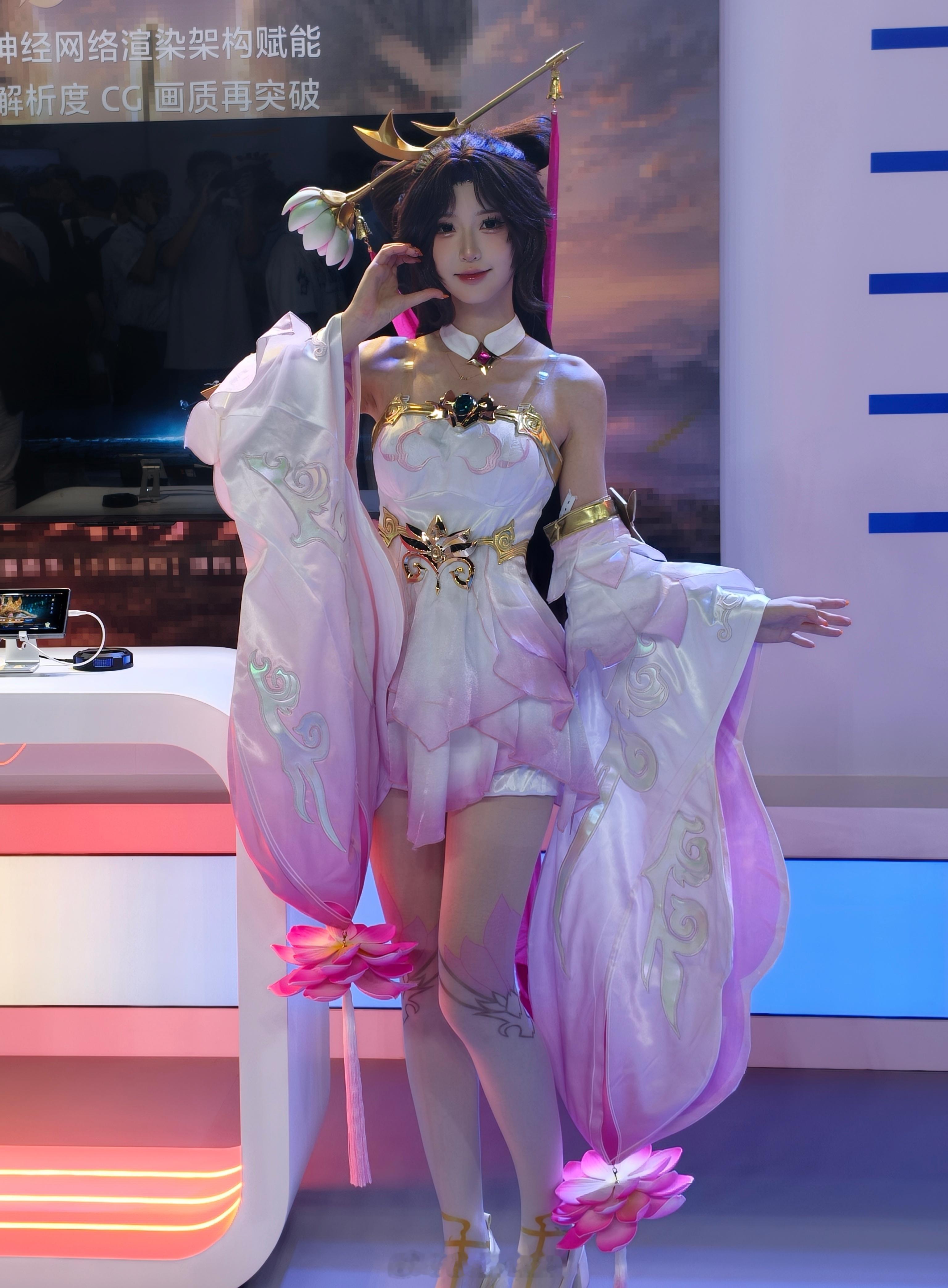 给大家看美女[doge]​​​