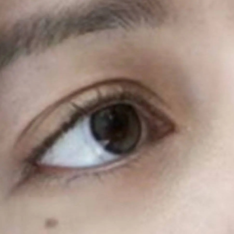 迪丽热巴喝杨紫谁带了大直径美瞳