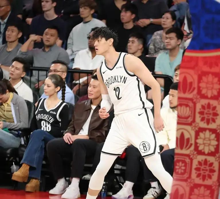 曾凡博被裁，这是事儿只能怪篮网！1、中国球员能打上NBA的，现在只有杨瀚森，火箭