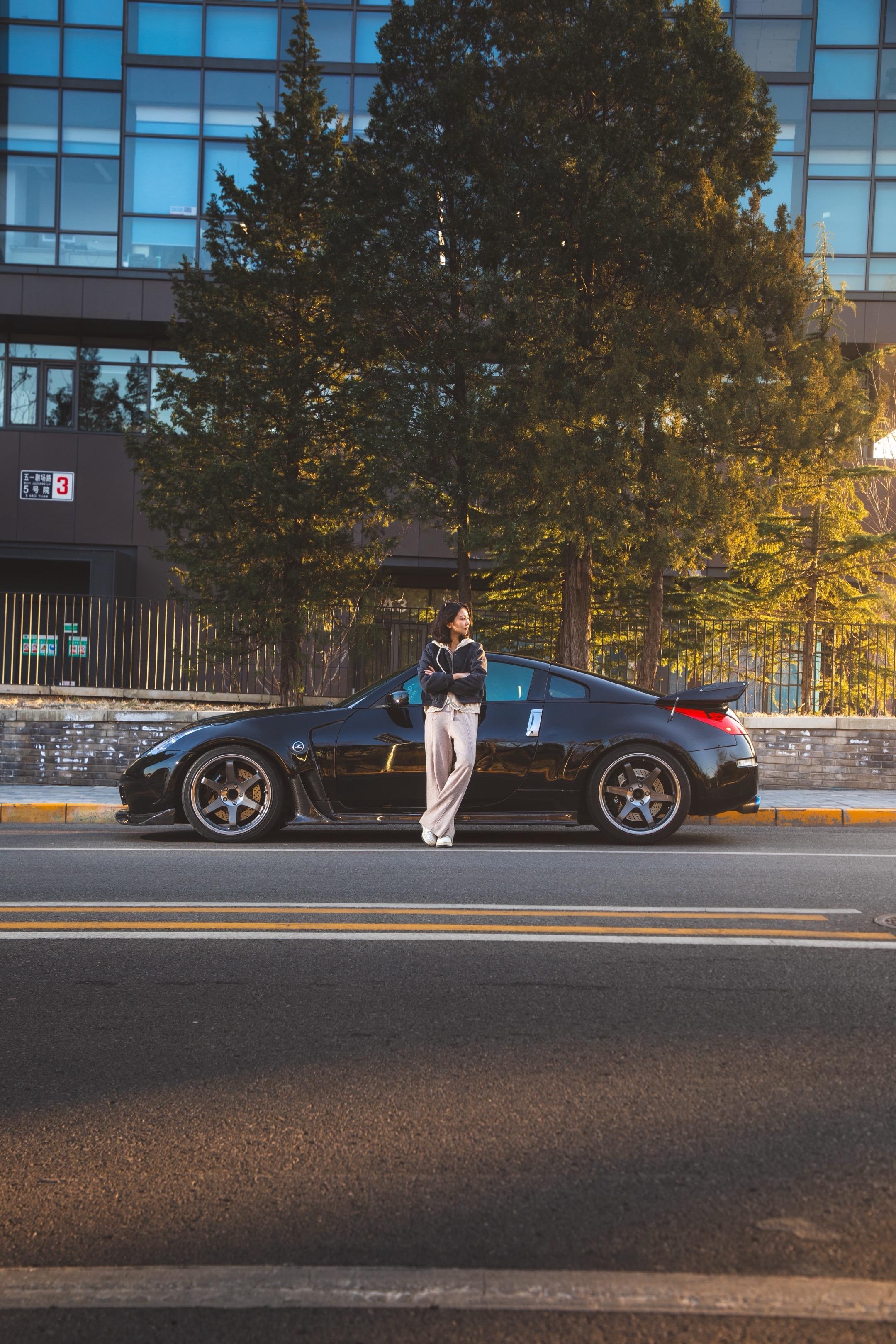 管它哪年的破尼桑 帅就完了。