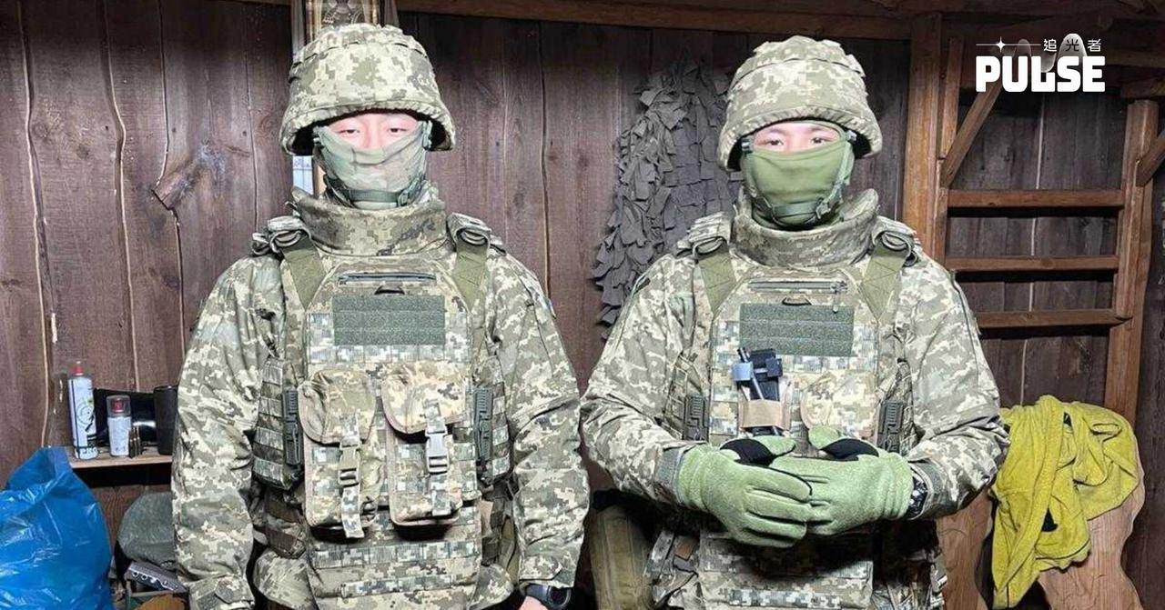 关于牺牲的那两名港人，有人爆料说是土生土长的香港人，之前在法国外籍军团服役。两名