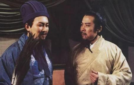 庞统生前留下一计，可保关羽不死！可惜孔明直到临死时才后知后觉，在公元219年深秋