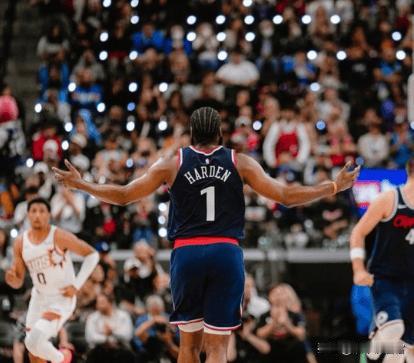 行，恭喜快船成功反超灰熊，击败猛龙正式杀进附加赛！！！登哥今天真硬啊，统治第四