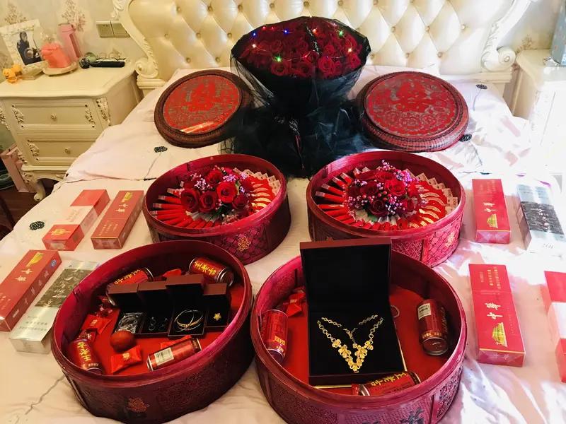 我妈劝我结婚前留一手，我把两百万嫁妆和350平大平层做了公证。我妈劝我婚前留一