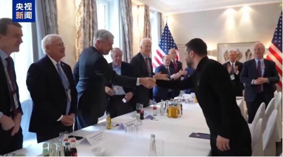 见完泽连斯基后，马克龙专机将直飞中国，启程前法国对华有事相求 要读懂这波操作