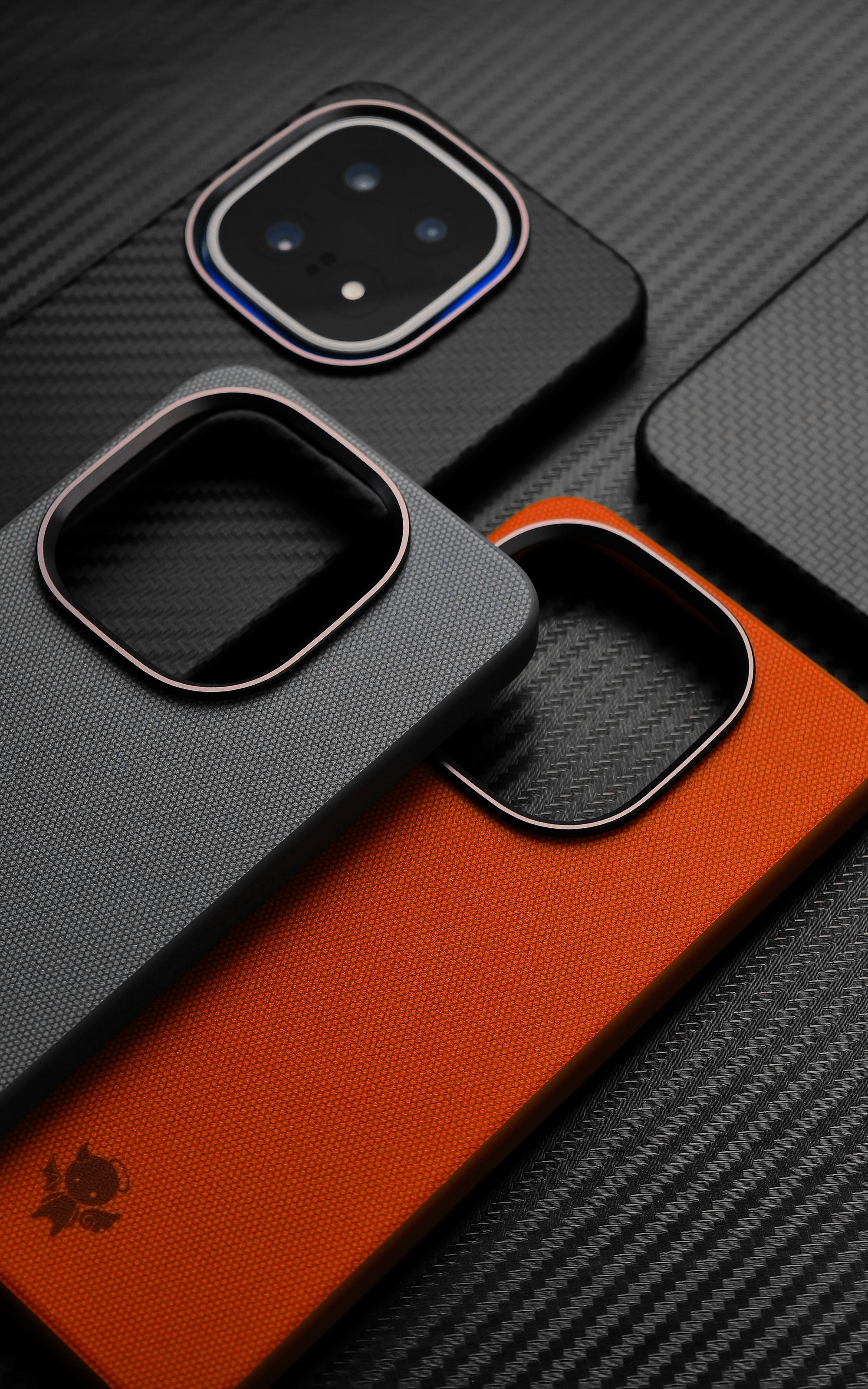 iQOO15的原装壳挺不错，但如果想要更有质感，更个性~可以试试家的保护壳