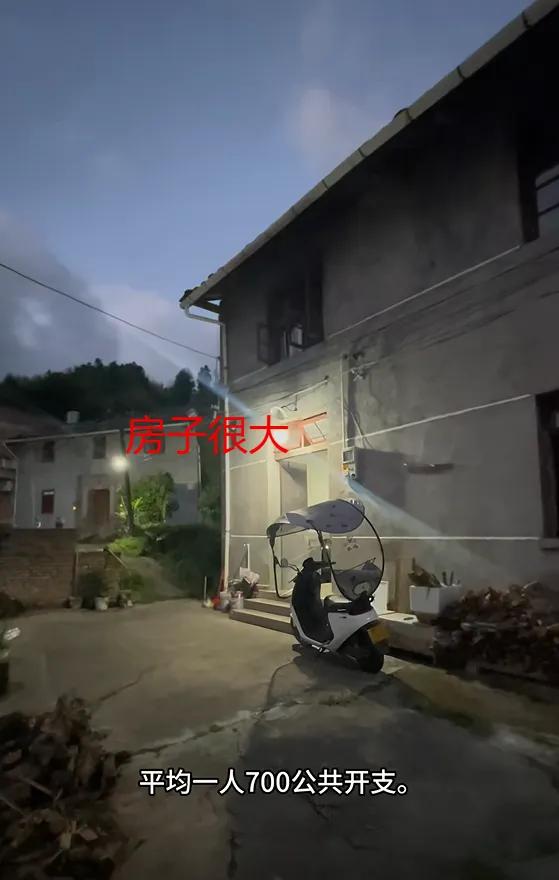 “不到半年就解散！”3名90后一起租房躺平，大家都觉得她们坚持不了多久。在福建