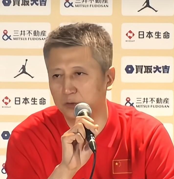 杨瀚森被弃用，这样的说法有些不妥。郭士强并不是弃用杨瀚森，杨瀚森的能力也是有目