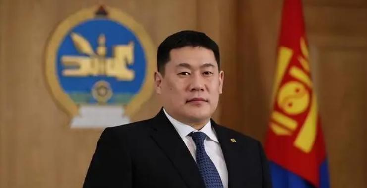 俄蒙怎么突然沉不住气了，俄媒爆料，图瓦铁路项目主动邀请中国入局，拿矿产开采权换取