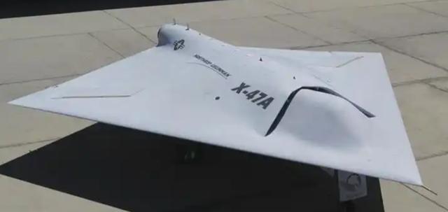 50万架军机对付中国！南海若交战，结局只有4个字，美防长曾突然下令，这个数字扔出