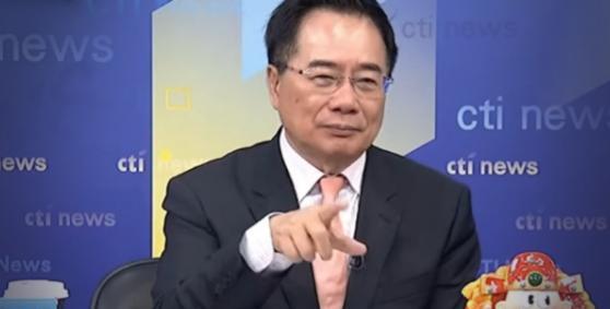 美军方表示，如果中国对台发动武统并划设禁航区，美方不得不击沉中方军舰。蔡正元表示