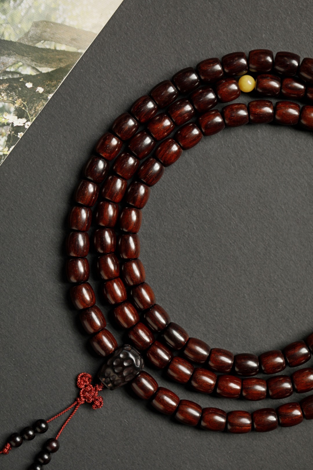 小叶紫檀|108颗10*11mm桶珠手串高油密包浆老料，巧克力香！