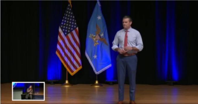 美国的军事力量在世界上许多国家都认为是第一，没有任何国家可与之抗衡，美军是千不怕