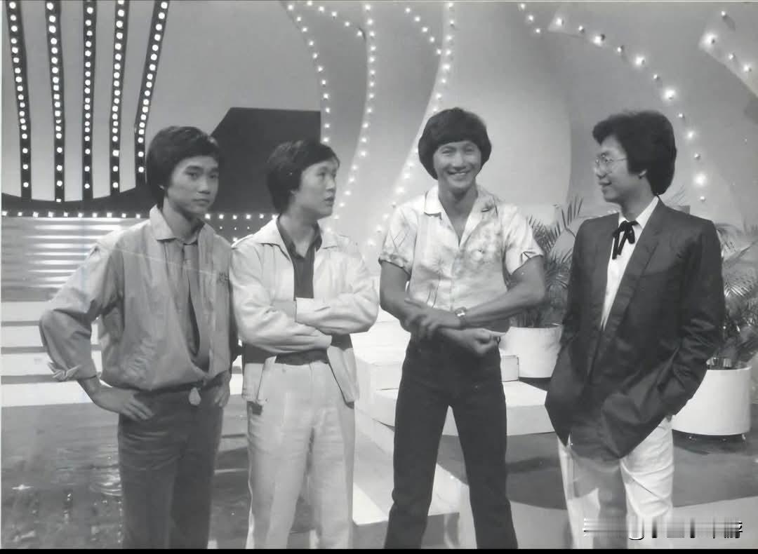 四位中国香港乐坛的前辈,四位我都喜欢。