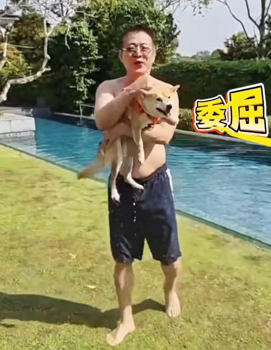 李连杰站起来了，不是演戏，是真站稳了。以前打戏拼的是命，现在救人拼的是心。壹