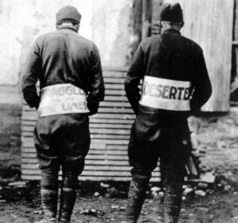 1918年11月5日，美国逃兵在法国弗洛里昂被公开羞辱。第一次世界大战