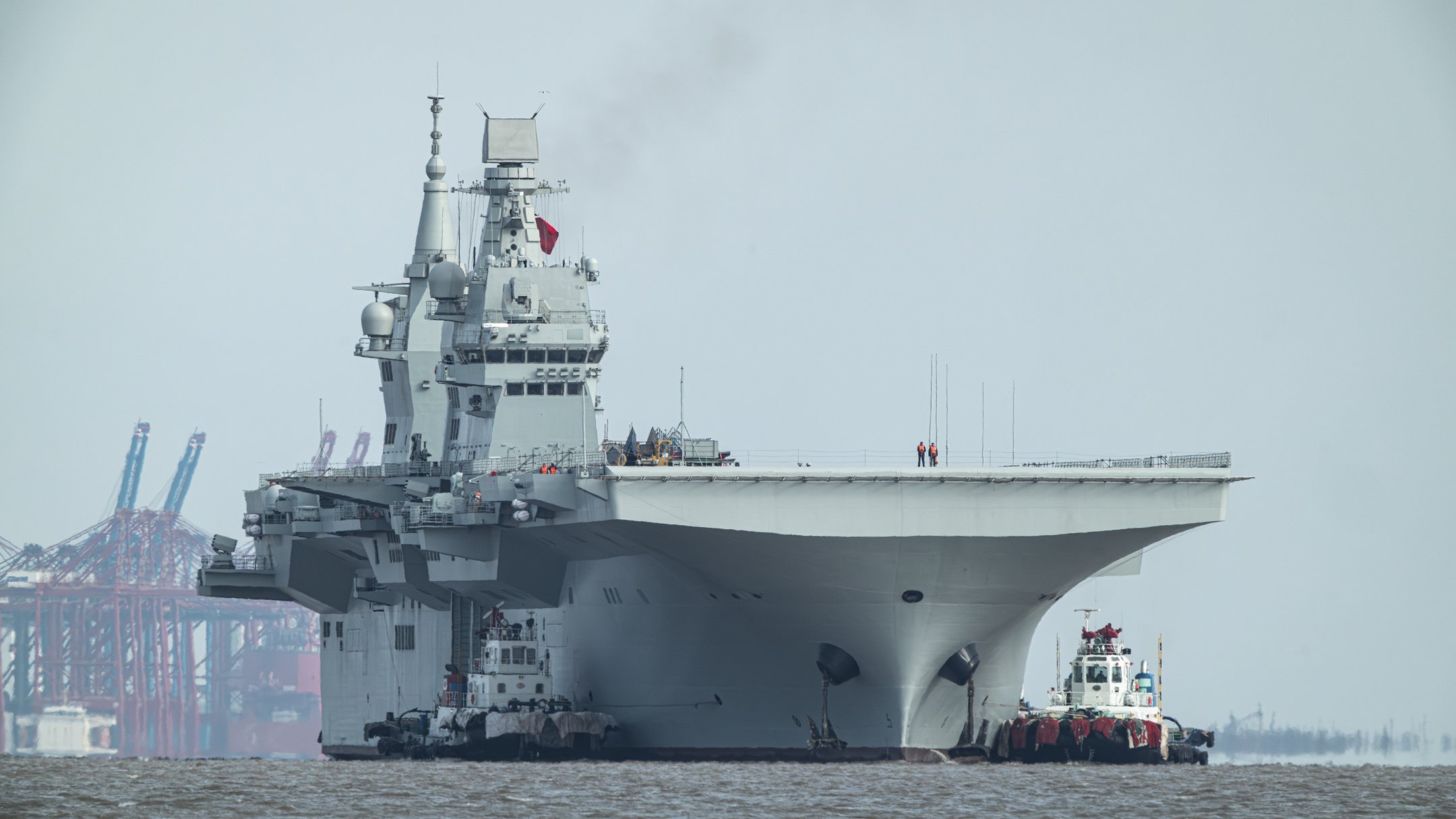 076四川舰新图，感受一下来自4万余吨的震撼烽火问鼎计划