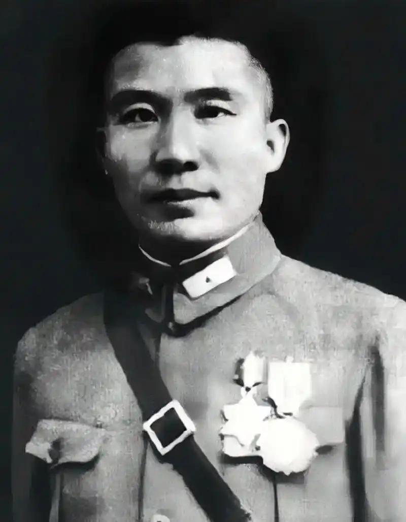 在国民党将领中，论军事指挥与带兵能力，王耀武可以算是一流水平的。论带兵，王耀武