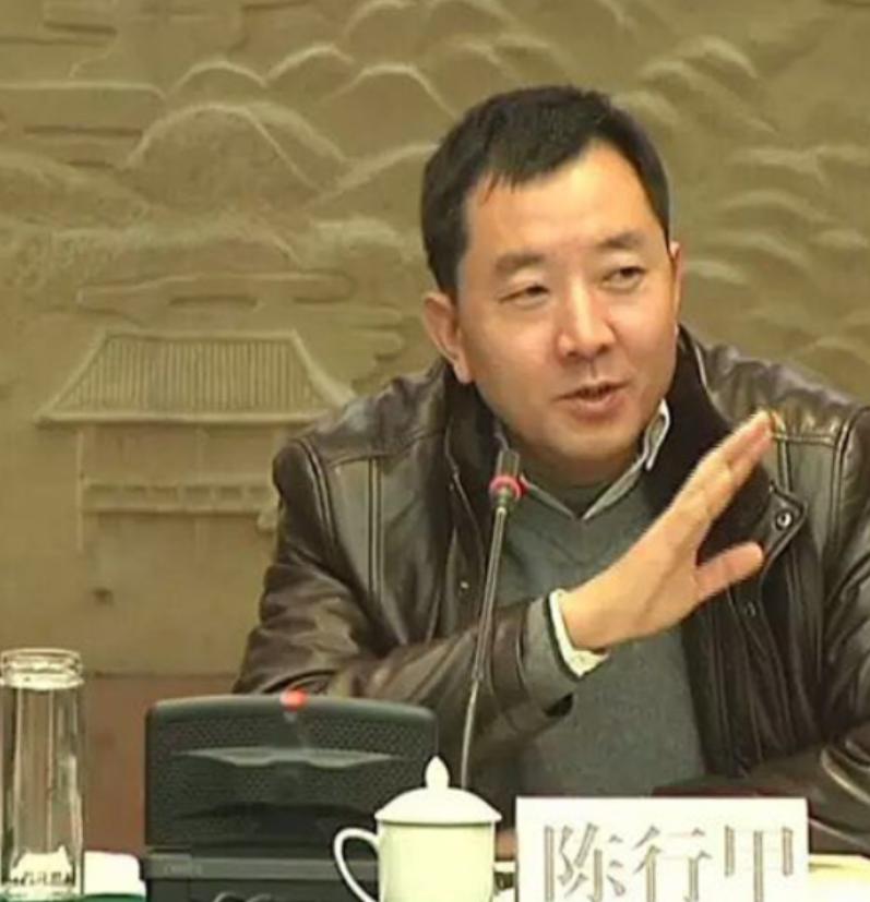 102个"全国优秀县委书记"里，只有他第二年就裸辞了，刘冰那句"你不会做官"，原