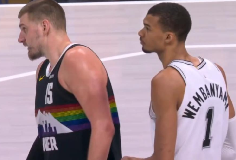 掘金球迷，谈谈今天的比赛首先说说约基奇和文班现阶段的文班本质确实还是是防强