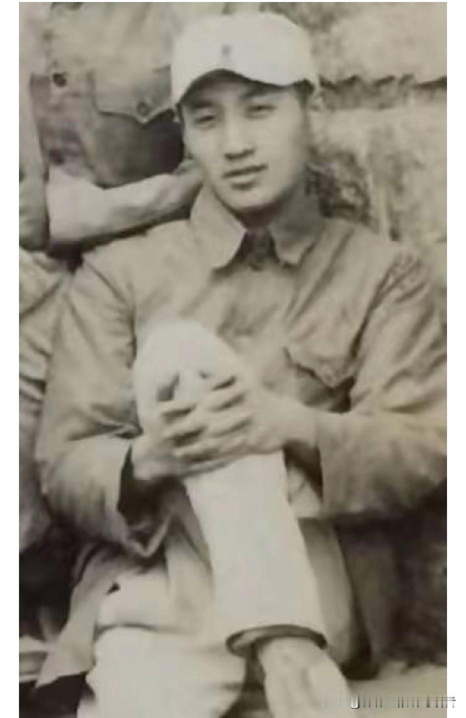 1942年5月，八路军大同武工队队长王晓民和警卫员乔占雄从日军据点附近活动后返回