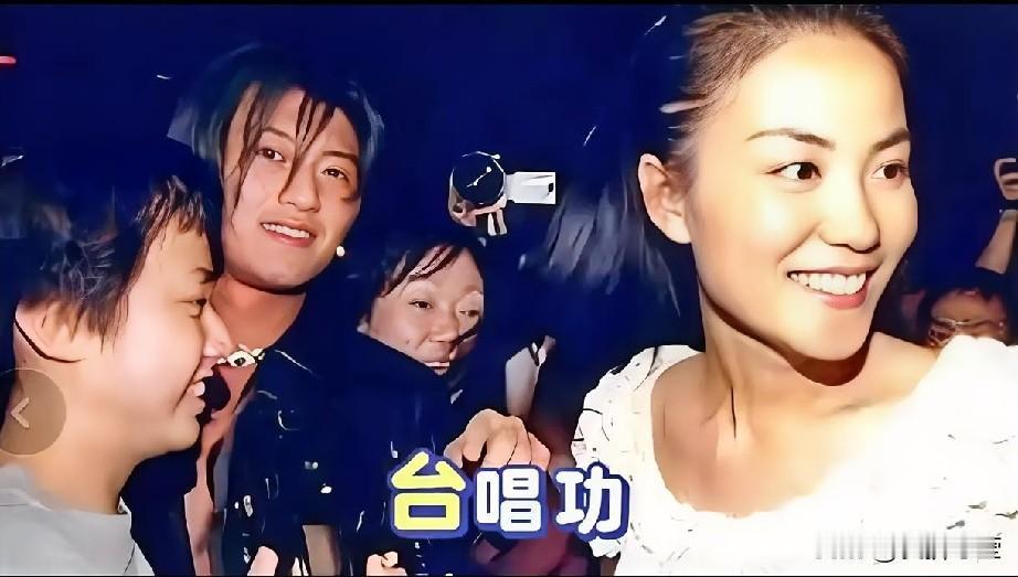 谢霆锋演唱会真心话没亮点没质量，活脱脱的大白嗓！浪费了那么多人力物力资源！他的事