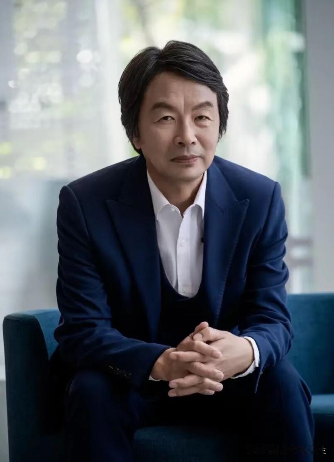 刘震云在小说《咸的玩笑》中写道：“什么是好人？就是他们占尽你的便宜，而你没有