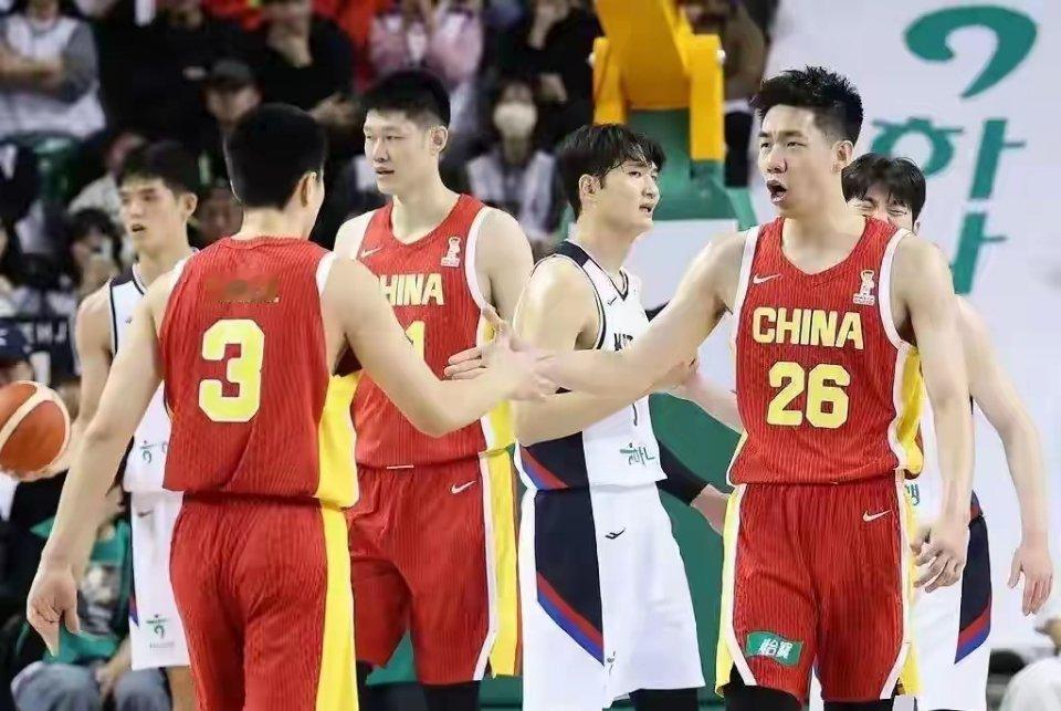 说实话！中国男篮两连败之后，有四名球员或很难入选国家队。1.高诗岩29岁