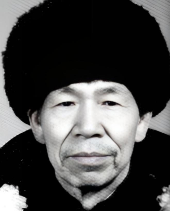 他是四川一老农，104岁离世，子女收拾他遗物时，却吓了一大跳，他没有留下任何遗产