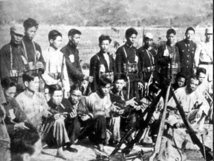 当琼崖纵队出现在四野官兵面前时，让他们大吃一惊，他们没有想到2万多名战士，全身穿