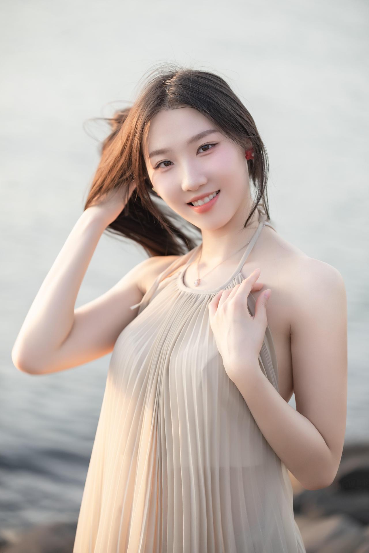 遇见周末休假云洞拍，遇见舞蹈小姐姐。我在这是遇见不易的遇见十六岁的