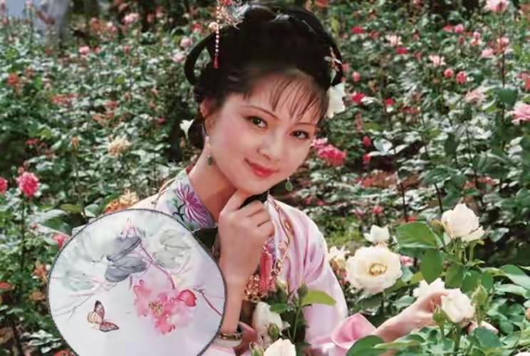 贾宝玉为什么不看林黛玉的红麝串?有没有可能，这“红麝香珠”根本不是首饰。