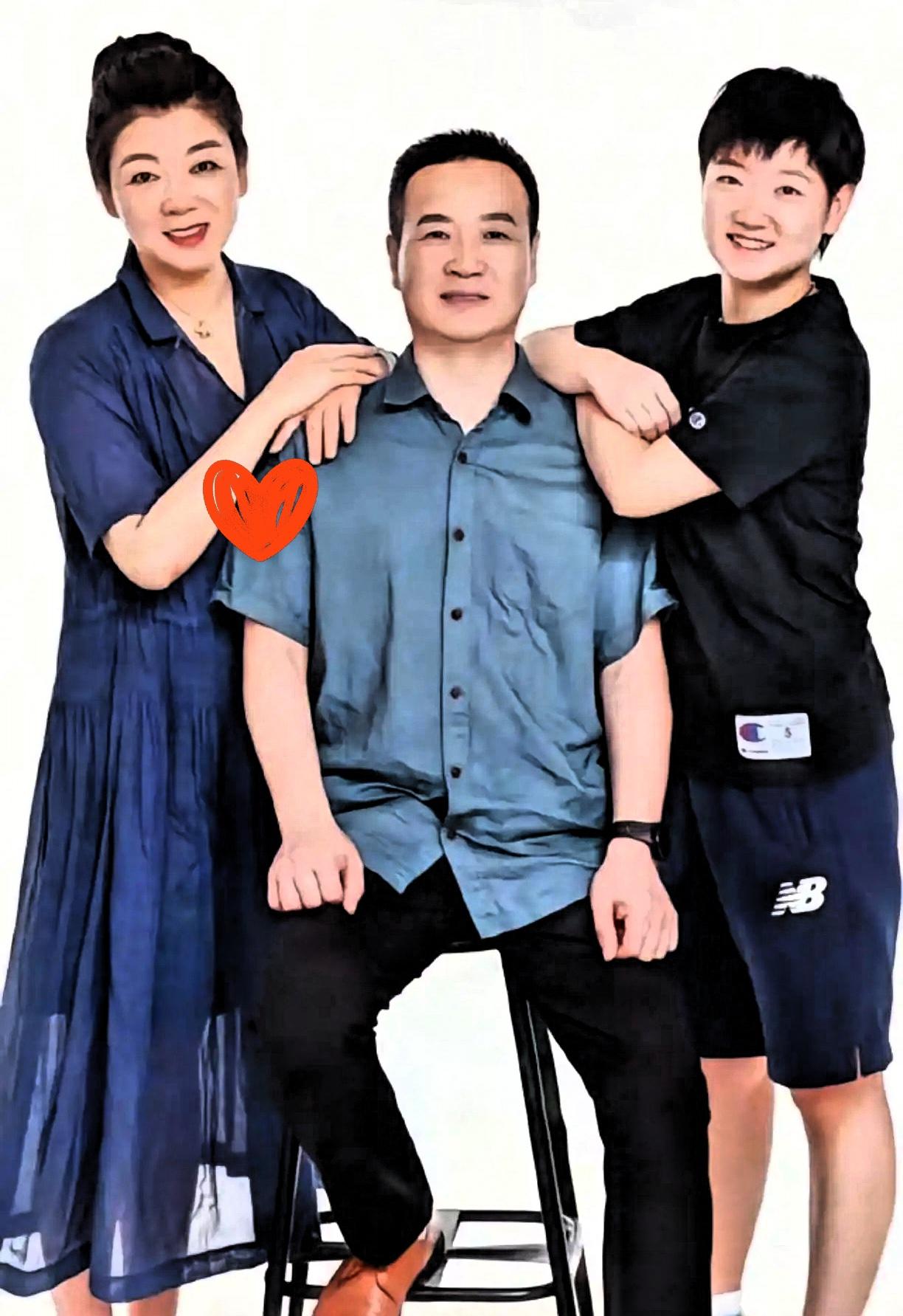 原来孙颖莎的优秀，早就刻在骨子里了！谁能想到赛场上霸气十足的“小魔王”，背后