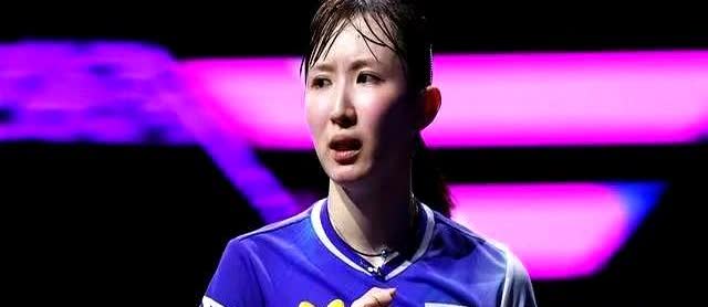 早田希娜这心态，真是有点东西。明明对战王曼昱的战绩是一胜难求，甚至可以说
