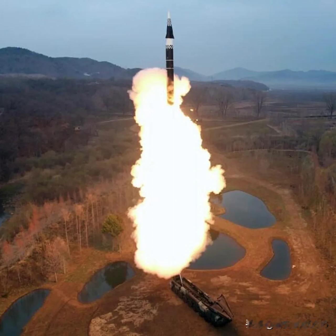 平壤时间上午8时10分许，朝鲜从黄海北道向日本海发射多枚火星炮弹道导弹，由于导弹