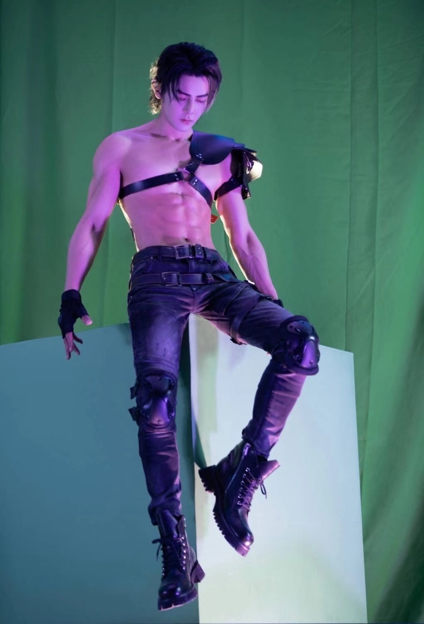 不怪炎亚纶这谁忍得住谁能想到汪东城都44了