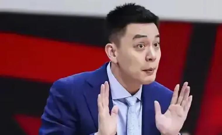 辽宁输上海，球迷炸锅了比分102比100，只差2分。最后一攻弗格三分涮筐而