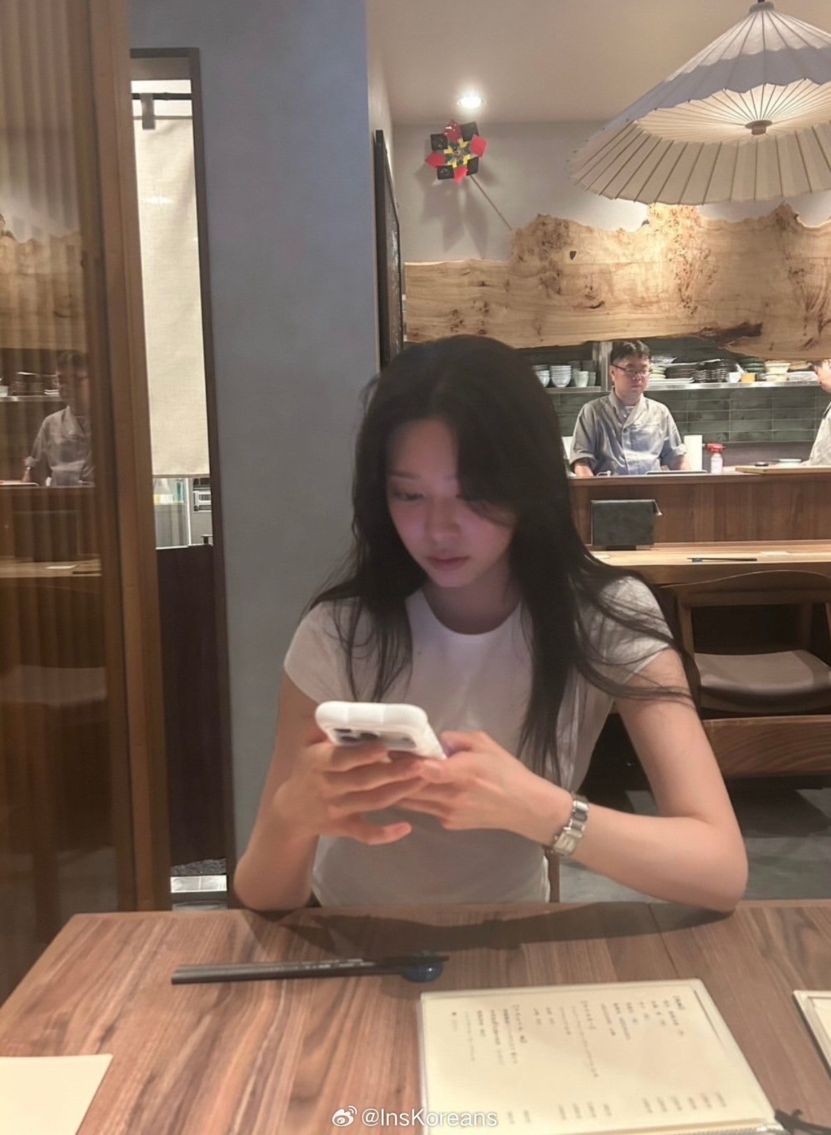 穿搭分享连续更新第2891天韩国时尚女生日常搭配赶走暑气的搭配韩系穿搭超能新星