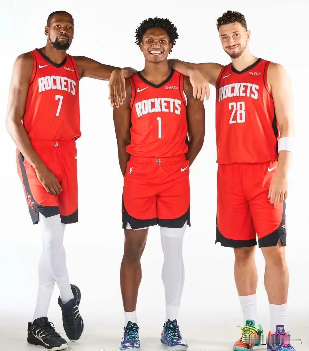 所谓的火箭三巨头：申京：体型、投射和位置不匹配，脖子长无效身高，动作笨拙粗糙