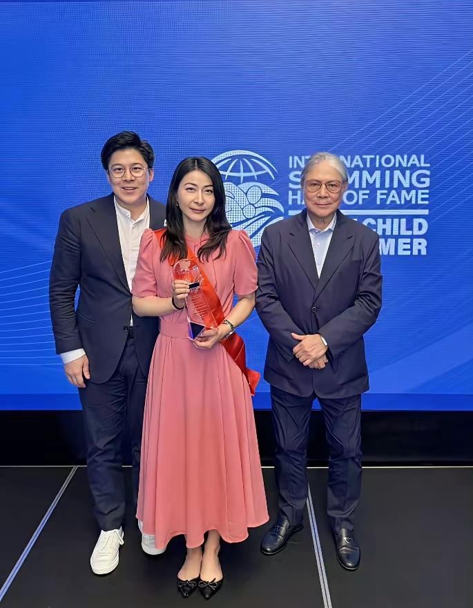 看了向太说的“豪门太太基本不幸福”，再看郭晶晶，才懂什么叫“把日子过成自己的主场