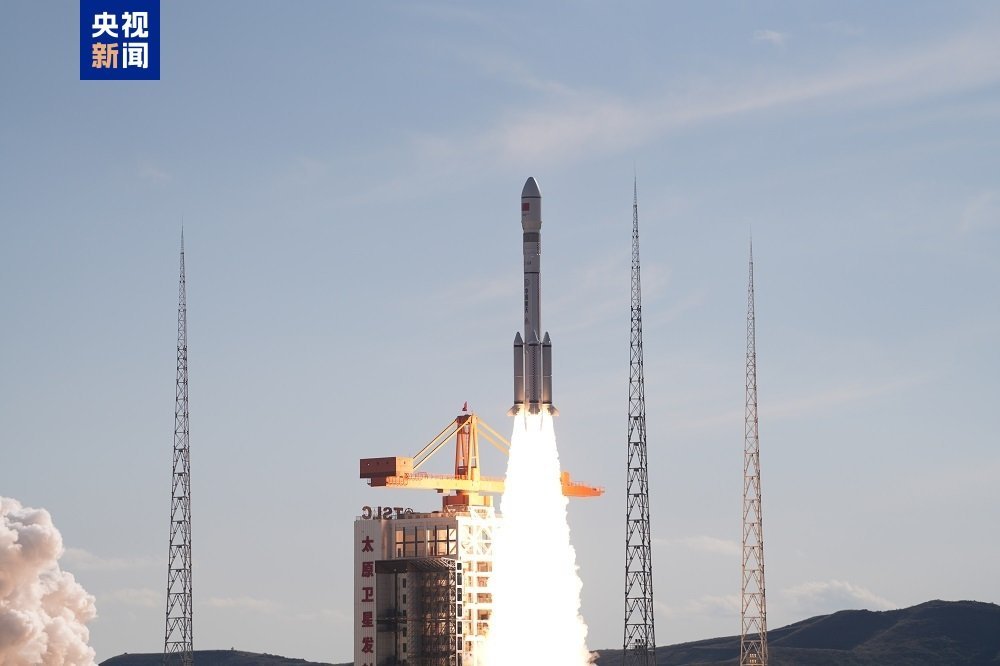 【我国今年第63次发射】2025年10月17日15时08分，在太原卫星发射中心，