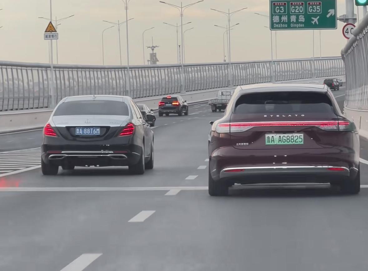 一款车口碑好不好，还是很明显的。刷到一个享界S9T和迈巴赫同框的视频，评论区惊现