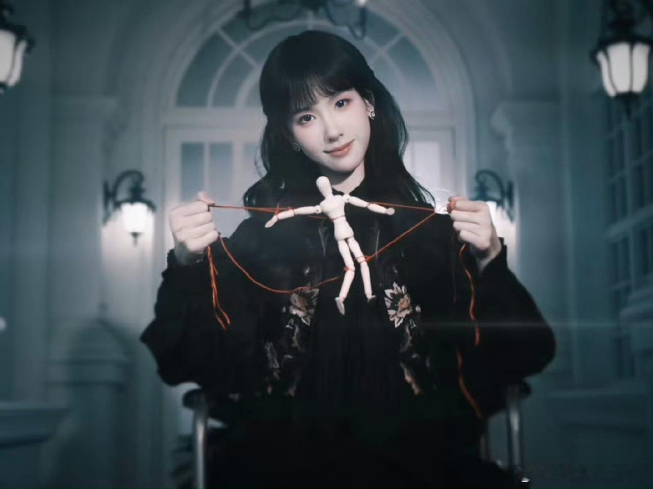 陈都灵天选白幼薇！！这个今天也没变成玩偶呢你让我吃的很好！！！