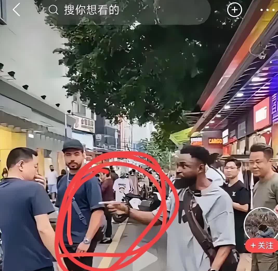 黑人真以为广州是你家吗？？真气人！？​​​​​​​​广州发生了一起事件，一名
